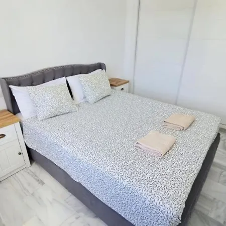 Modern 1 Bed Pueblo Evita 公寓